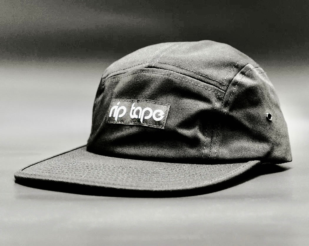 Logo five-panel